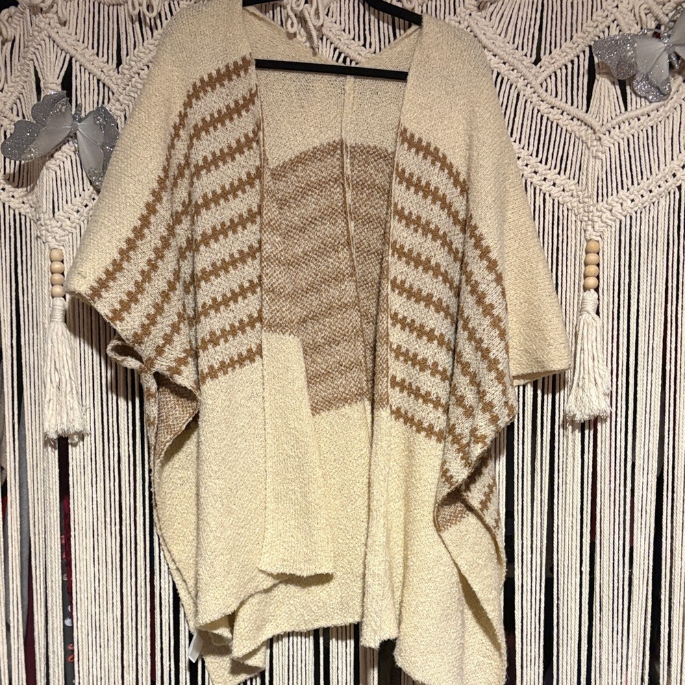 Trendy Boutique Cream and Brown Knit Poncho